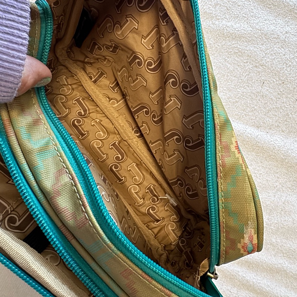 Makeup bag - Picture 3 of 3
